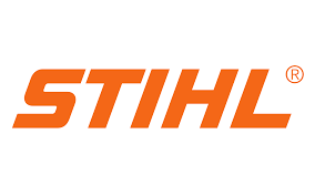 Tronçonneuse professionnelle Stihl utilisée pour l'abattage et la taille de précision dans le 40 et 64.